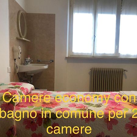 La Voglia Hotel Villanova sull'Arda Ngoại thất bức ảnh